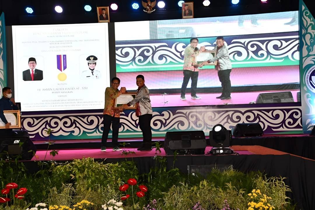 16843216617671684321676679